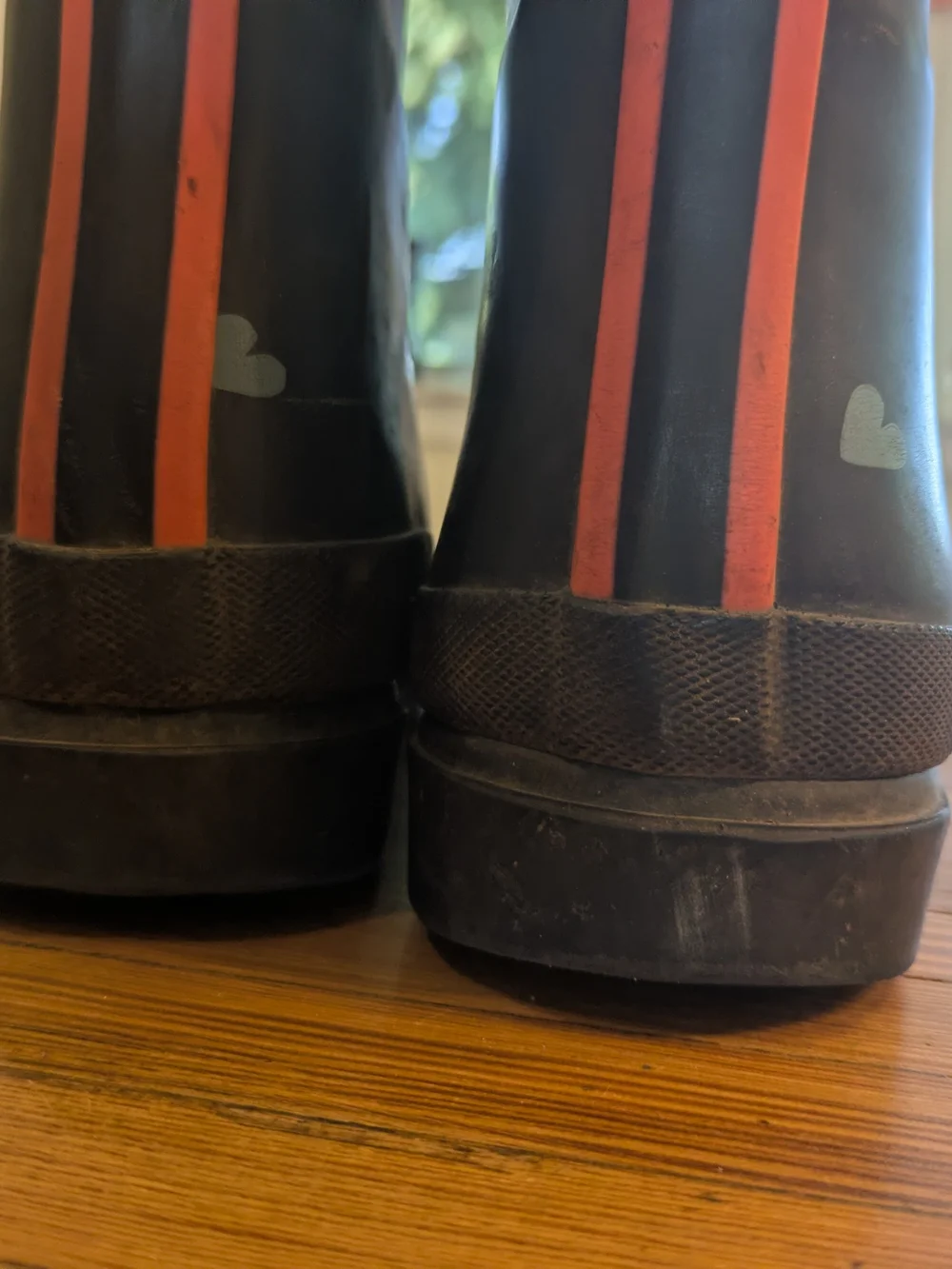 Joules Black Heart-Print Girl's Rain Boots